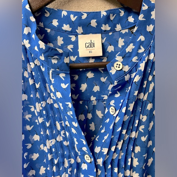 Cabi Electric Blouse - Picture 4 of 7